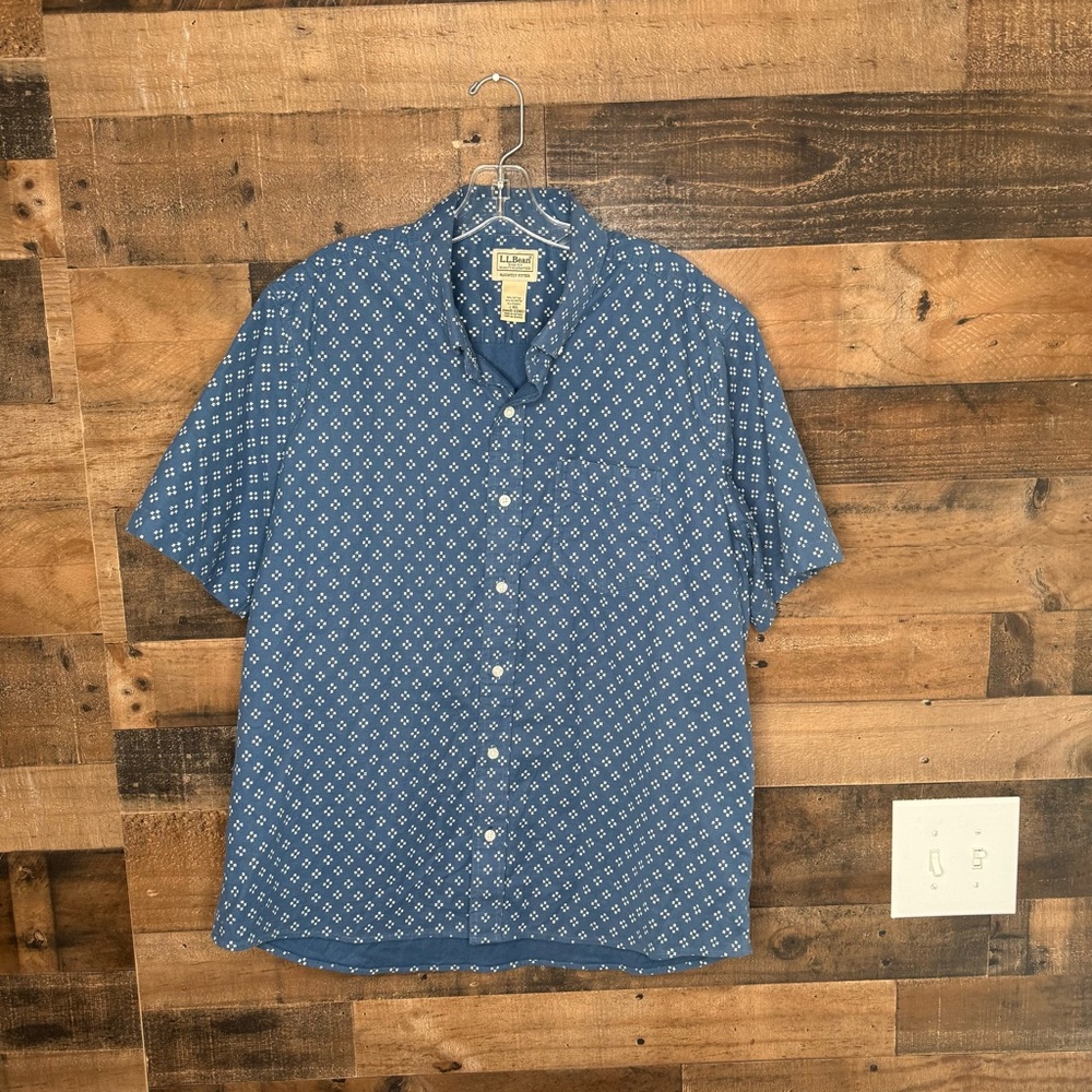 L.L. Bean Men's Blue Geometric Shirt
